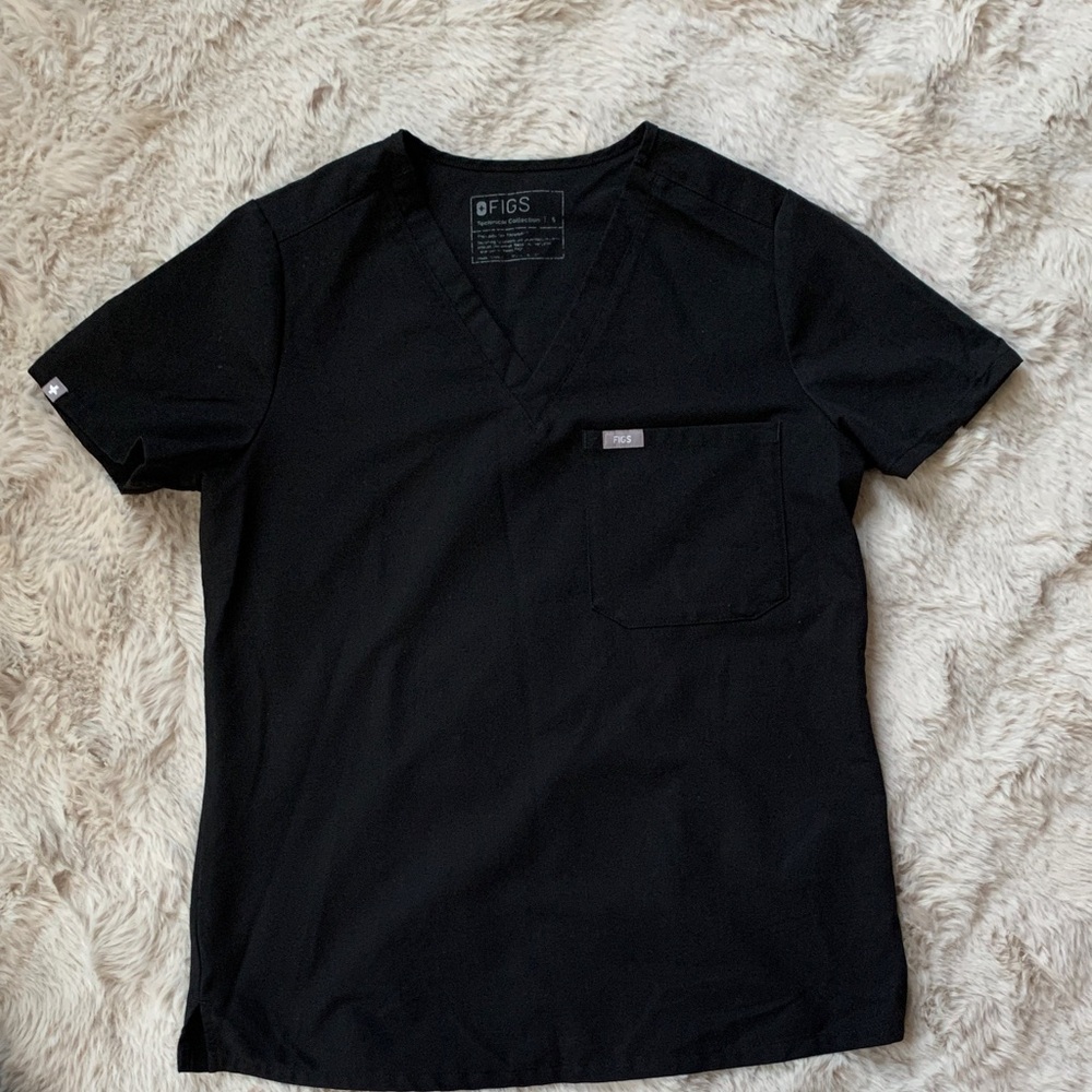 FIGS black Catarina top small